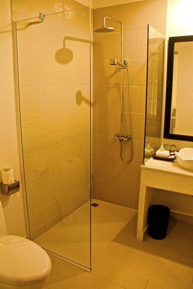 Khách sạn Apsara Centrepole 4*