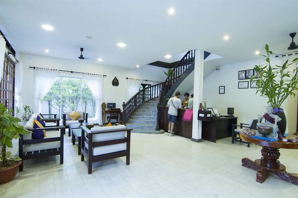 Apsara Centrepole 4*